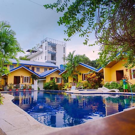 Blue Lagoon Inn & Suites Puerto Princesa Екстериор снимка