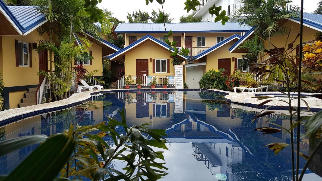 Blue Lagoon Inn & Suites Puerto Princesa Екстериор снимка