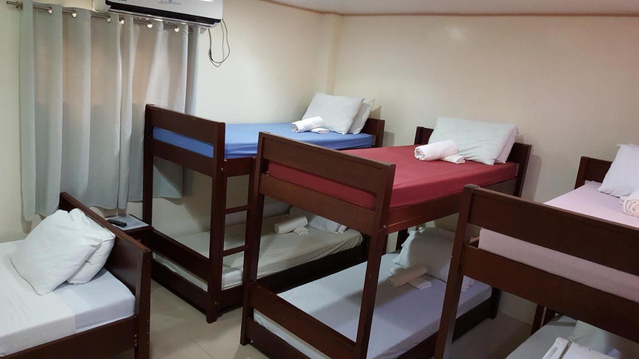 Blue Lagoon Inn & Suites Puerto Princesa Екстериор снимка