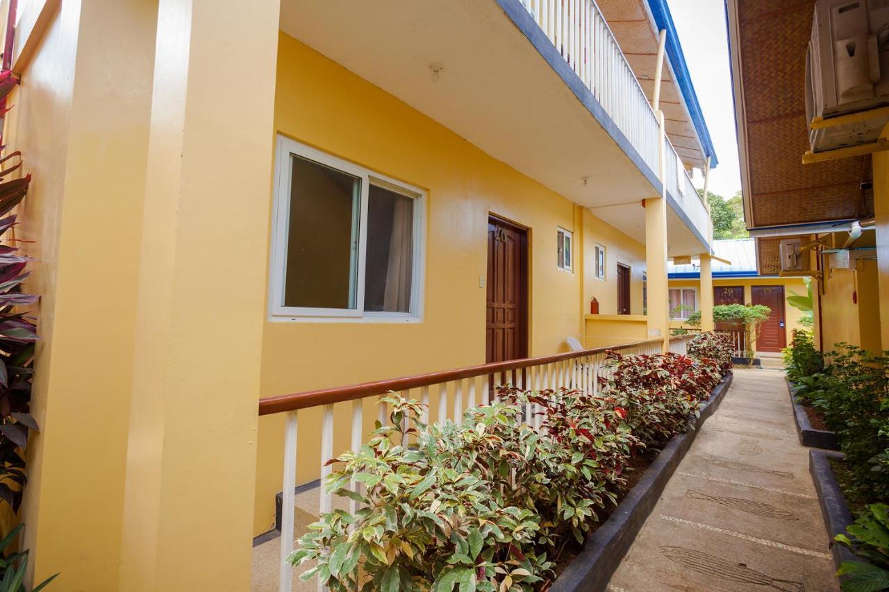 Blue Lagoon Inn & Suites Puerto Princesa Екстериор снимка