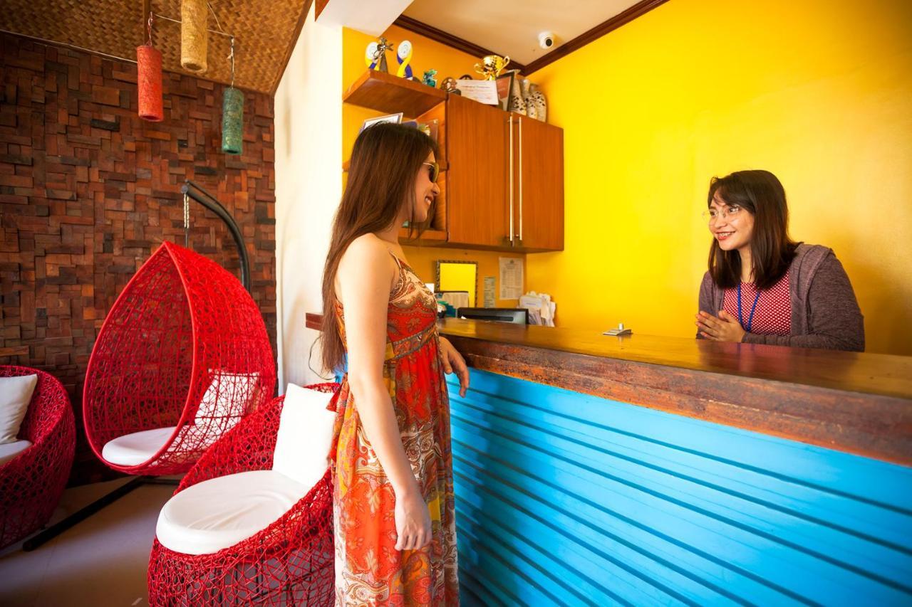 Blue Lagoon Inn & Suites Puerto Princesa Екстериор снимка