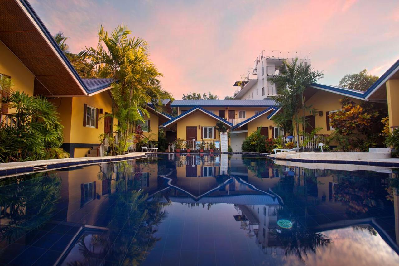 Blue Lagoon Inn & Suites Puerto Princesa Екстериор снимка